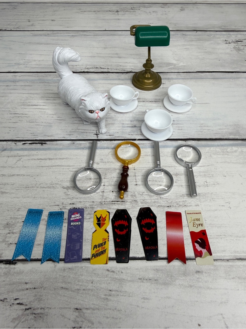 Mini Brands books accessories bundle
